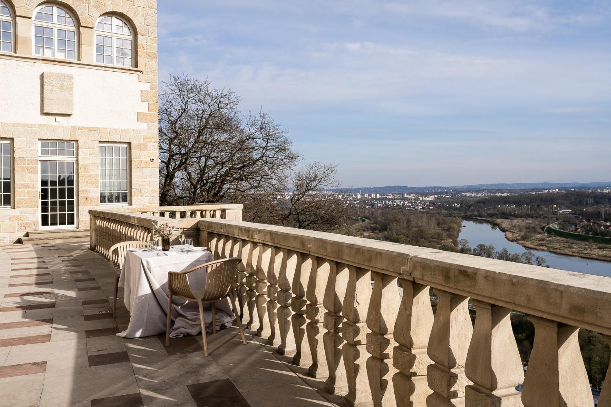 Hotel Zinar Castle Cracovia Esterno foto